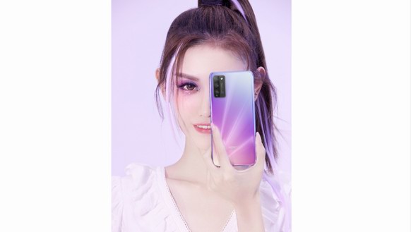 榮耀30青春版攜手完美日記打造彩妝大片，破圈聯動開啟5G炫彩青春