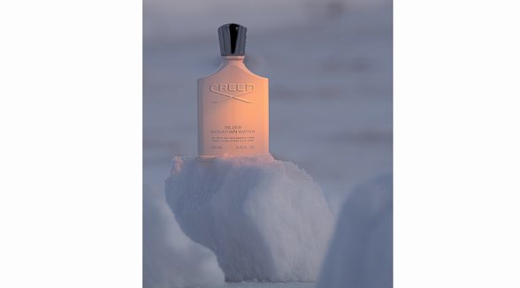 Kering開云美妝旗下品牌CREED愷芮得 x 世界首位雪地藝術(shù)家Simon Beck，共筑香氛跨界盛宴